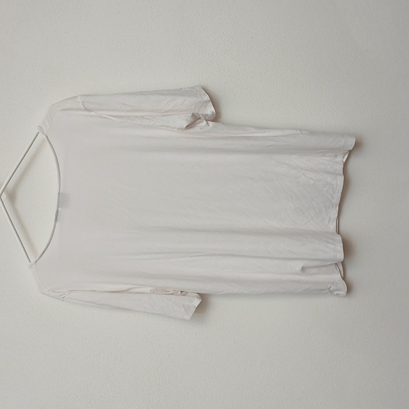Chico's Basic White Short Sleeve Cinch Hem T-Shirt Size 3 US XL Neutral Layer - Picture 2 of 5